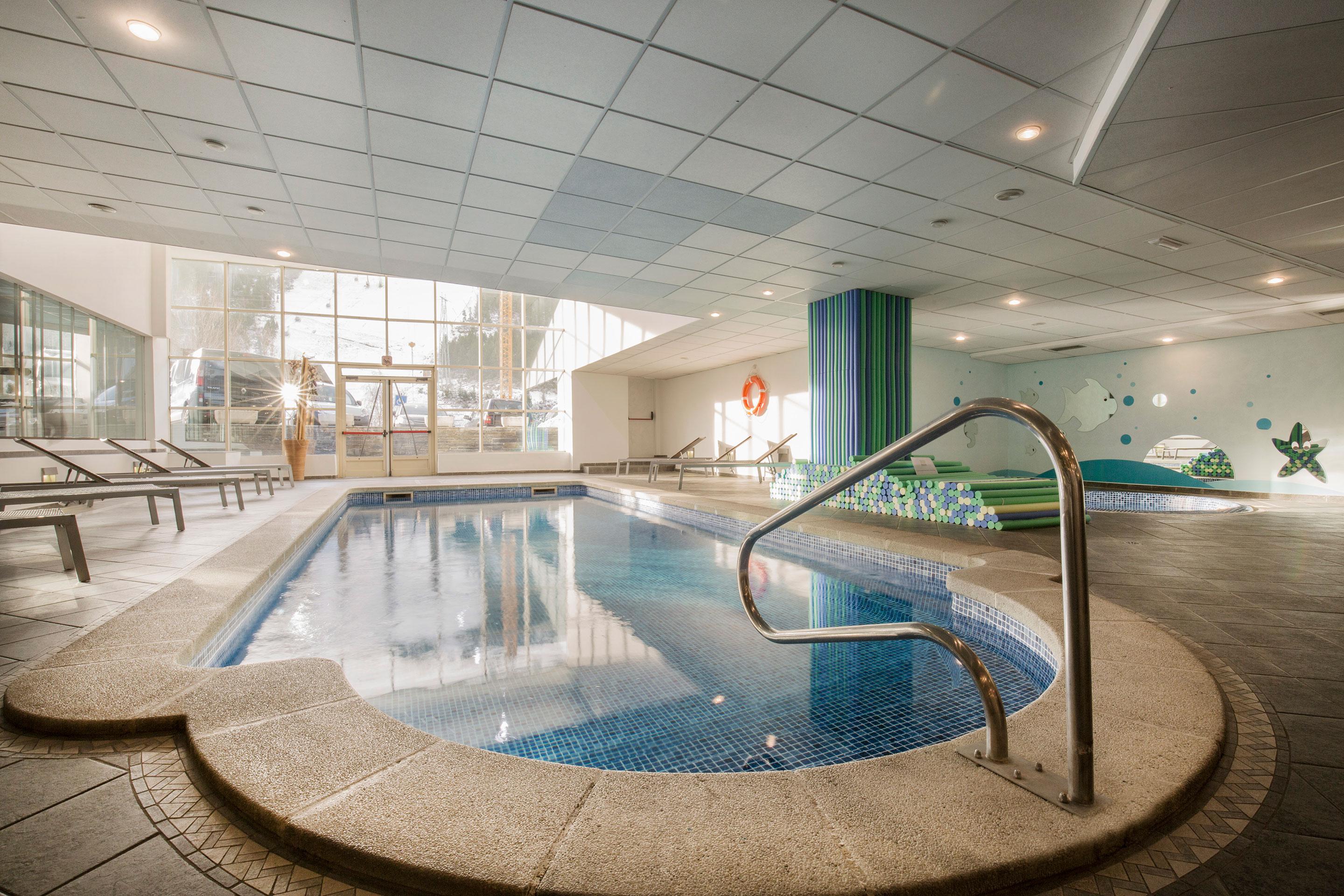 Hotel Piolets Centre slide 5
