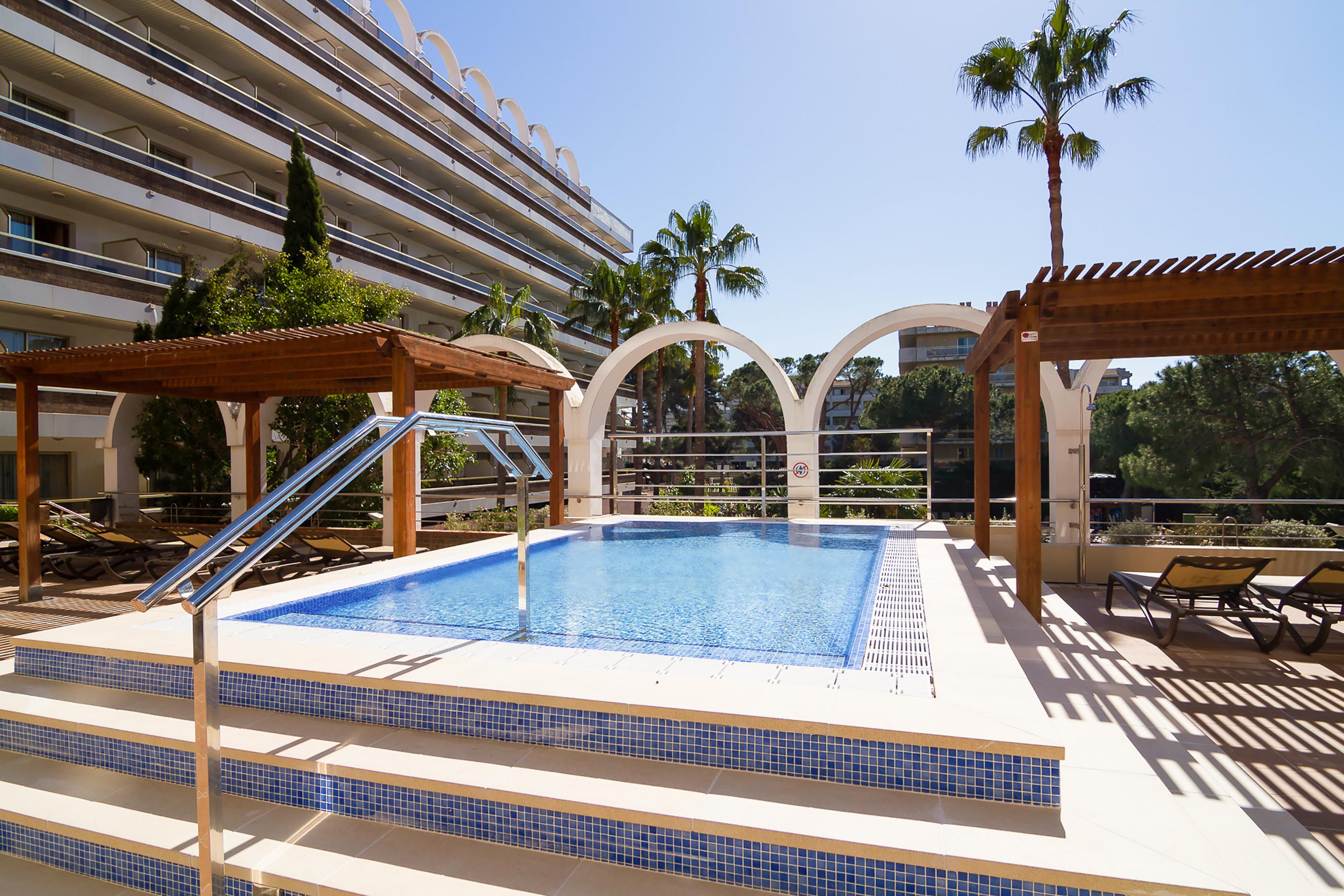 Hotel Golden Port Salou & Spa slide 3