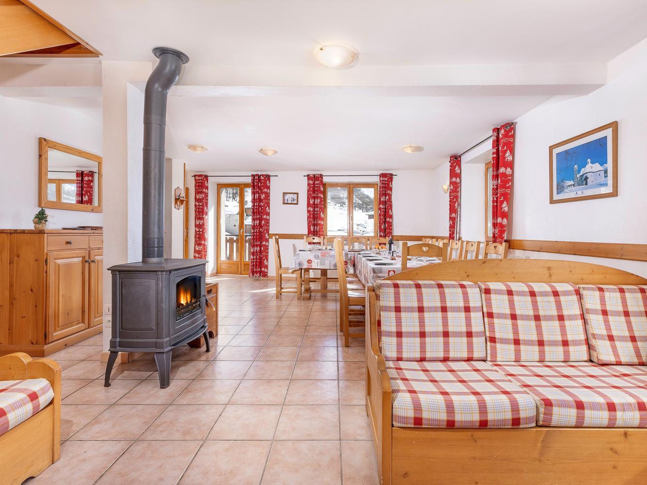 Chalet Balcon de Cime Caron slide 2