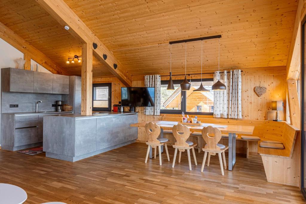 Alpenchalets Reiteralm slide 5