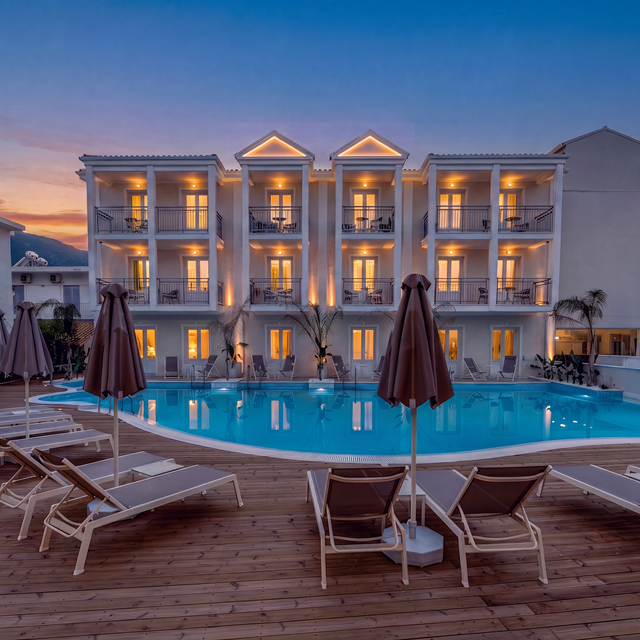 Royal Nidri Suites