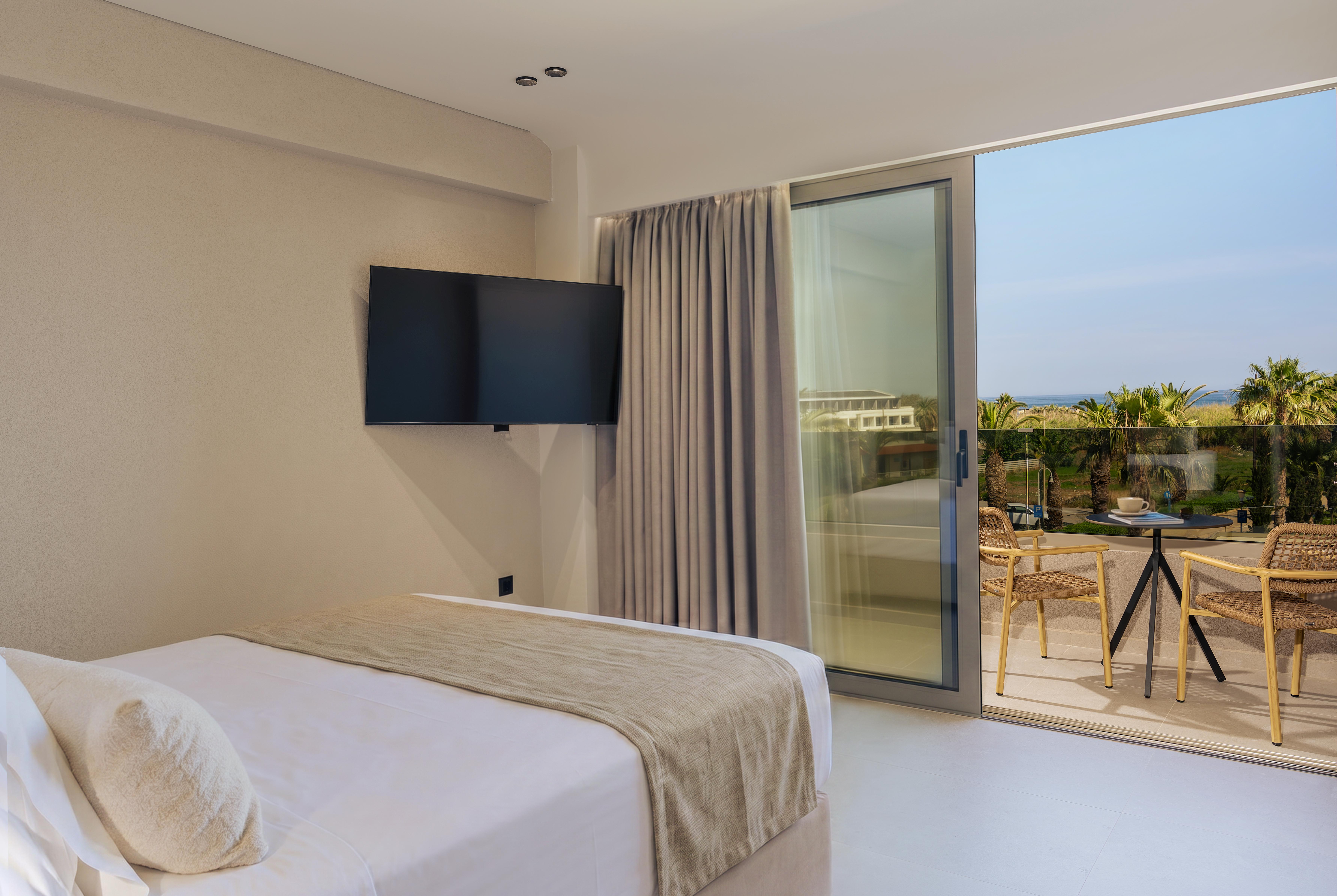Hotel Marinos Beach slide 4