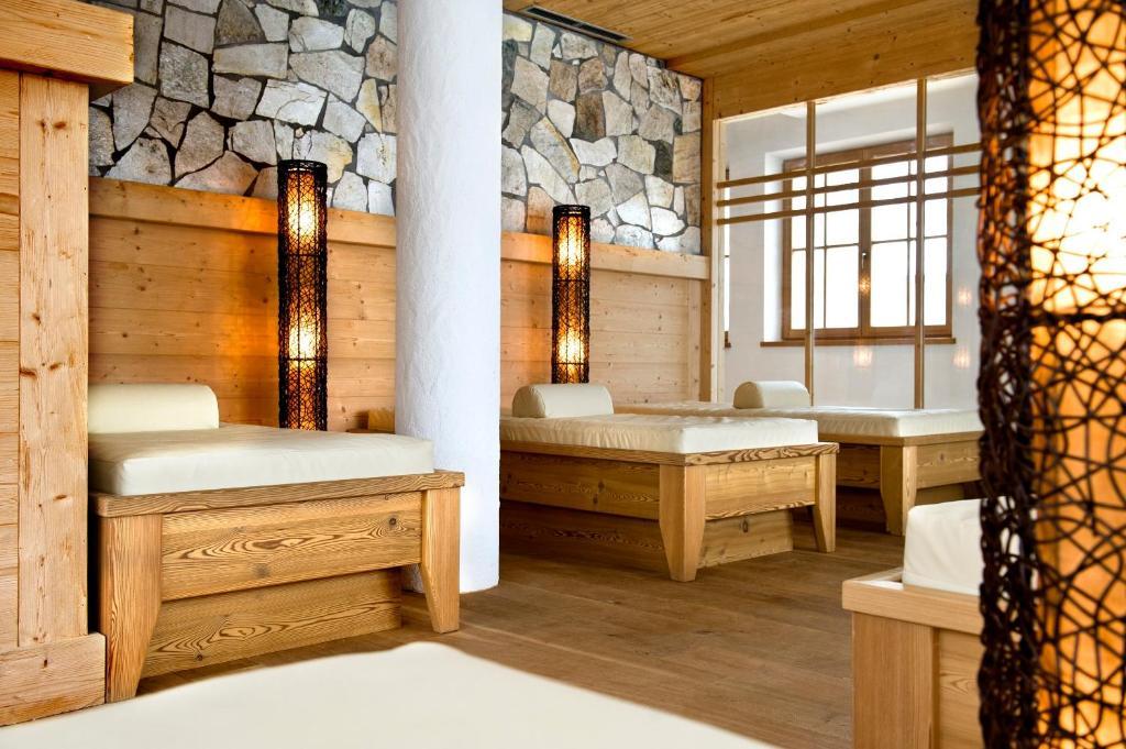 Hotel Chalet Tianes slide 4