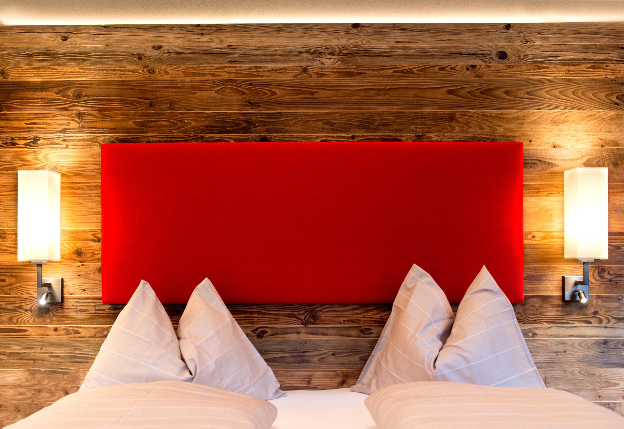 Hotel Paradies slide 4