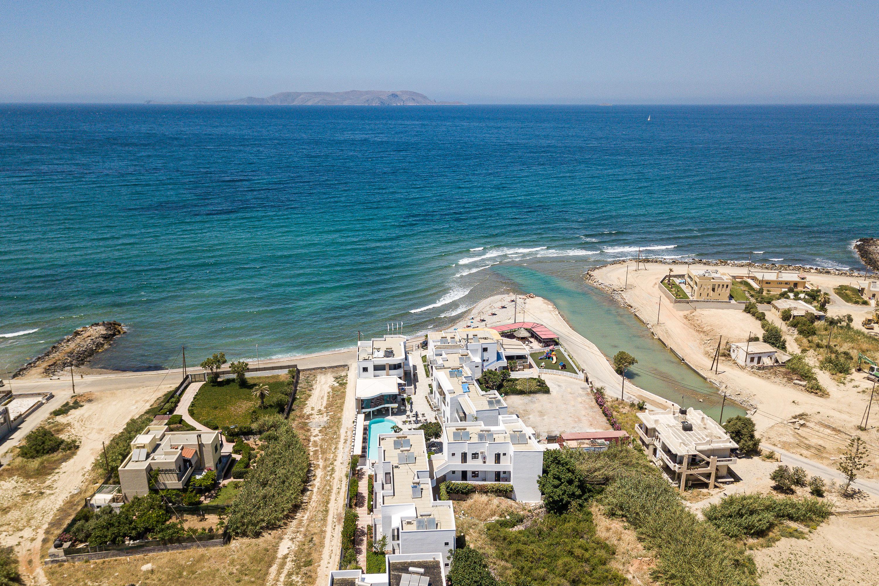 Golden Bay Suites slide 2