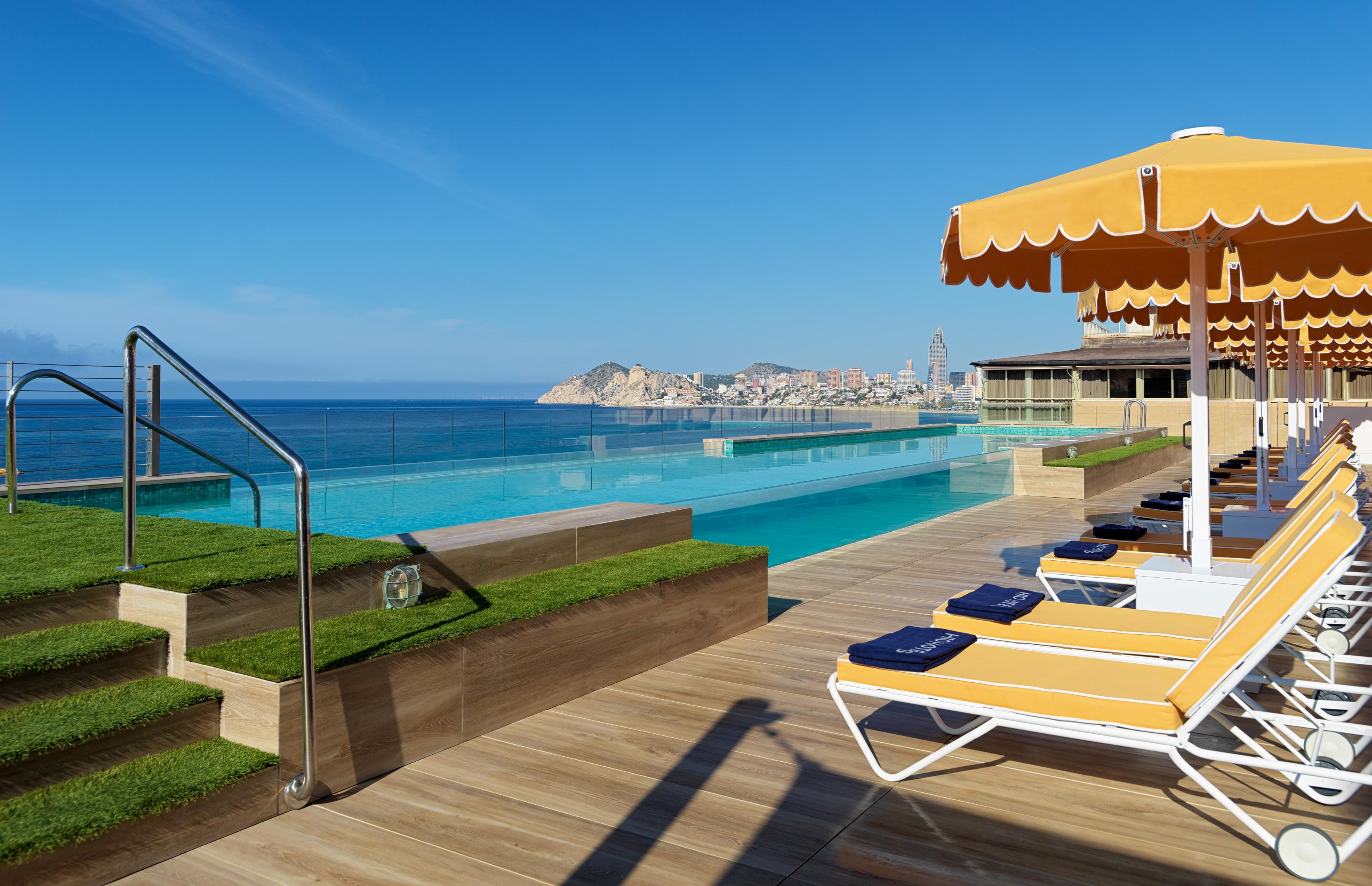 Benidorm, Spanien - Halvpension afbudsrejse