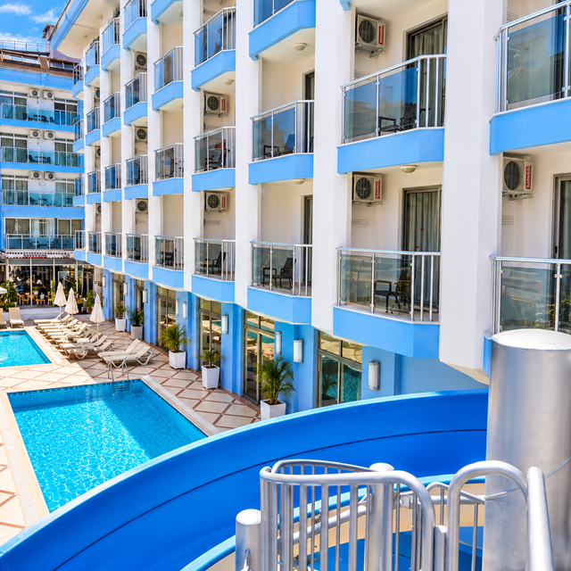 Hotel Senza Cleopatra Beach