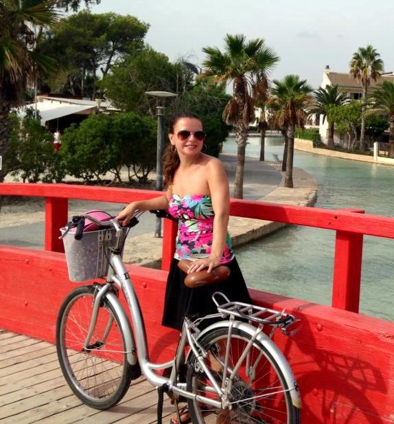 Isabel, Content Editor